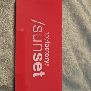 toyfactory | sunset Pink Cosmetic Palette